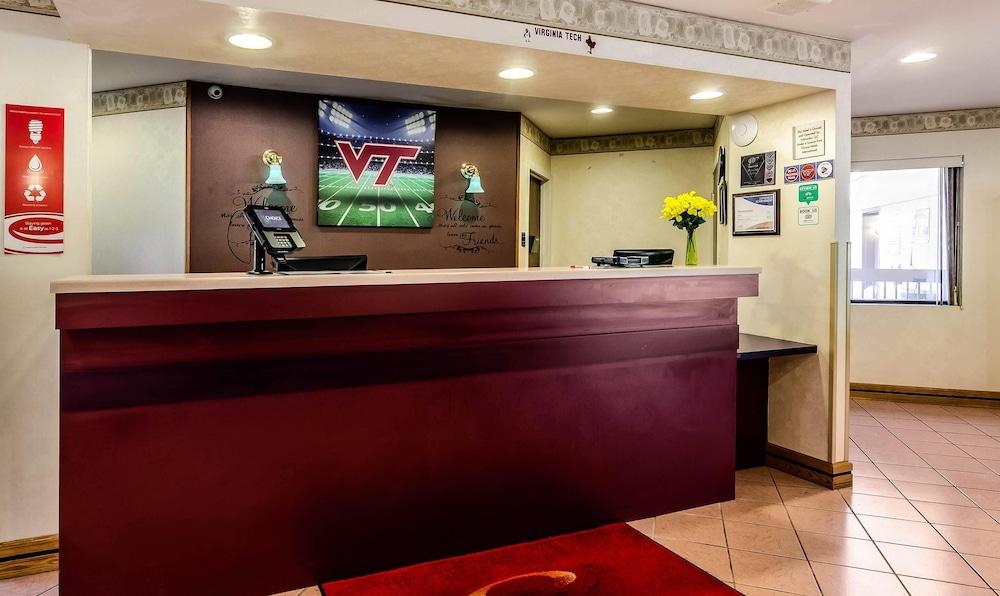 Econo Lodge Christiansburg-Blacksburg I-81 — 10