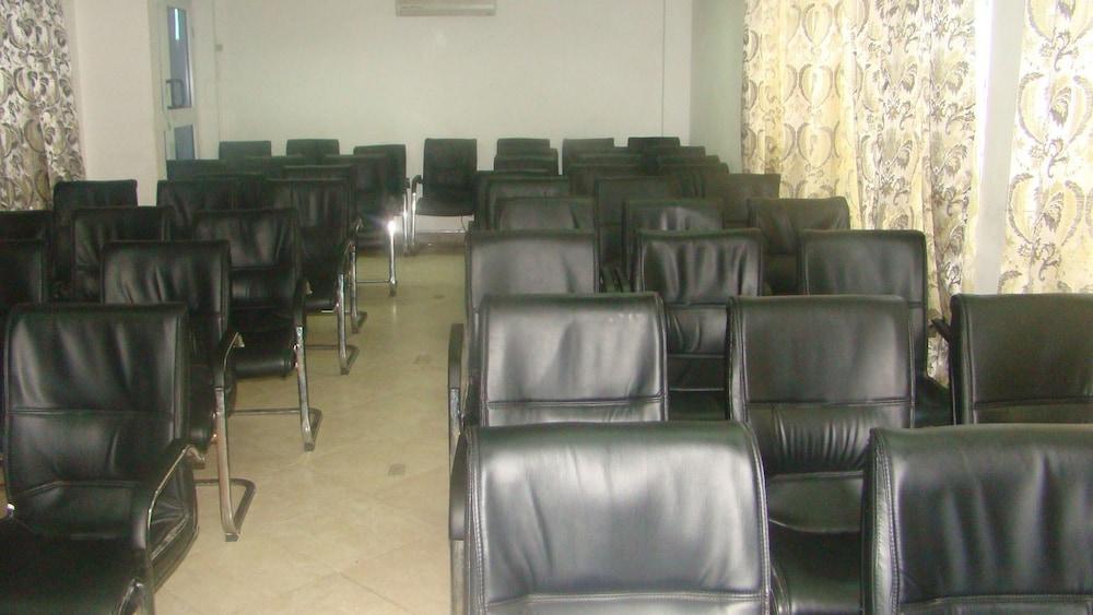 Grand View Hotel 1146188 — 10