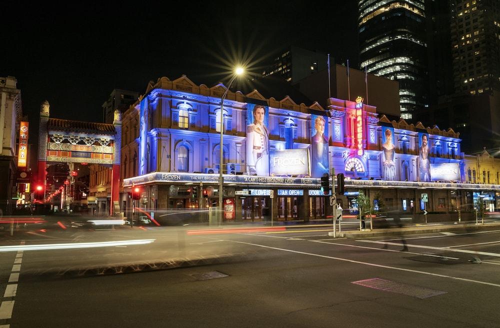 Rydges Melbourne — 6