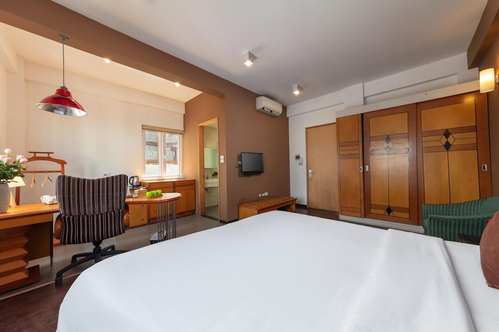 Golden Sun Villa Hotel — 9
