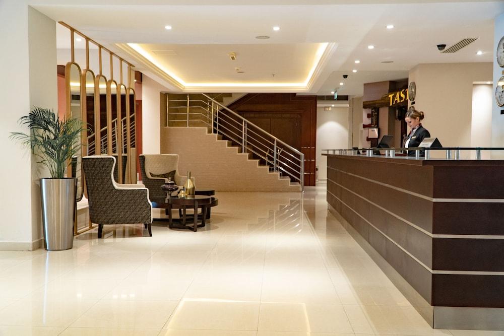 Al Ain Palace Hotel — 4