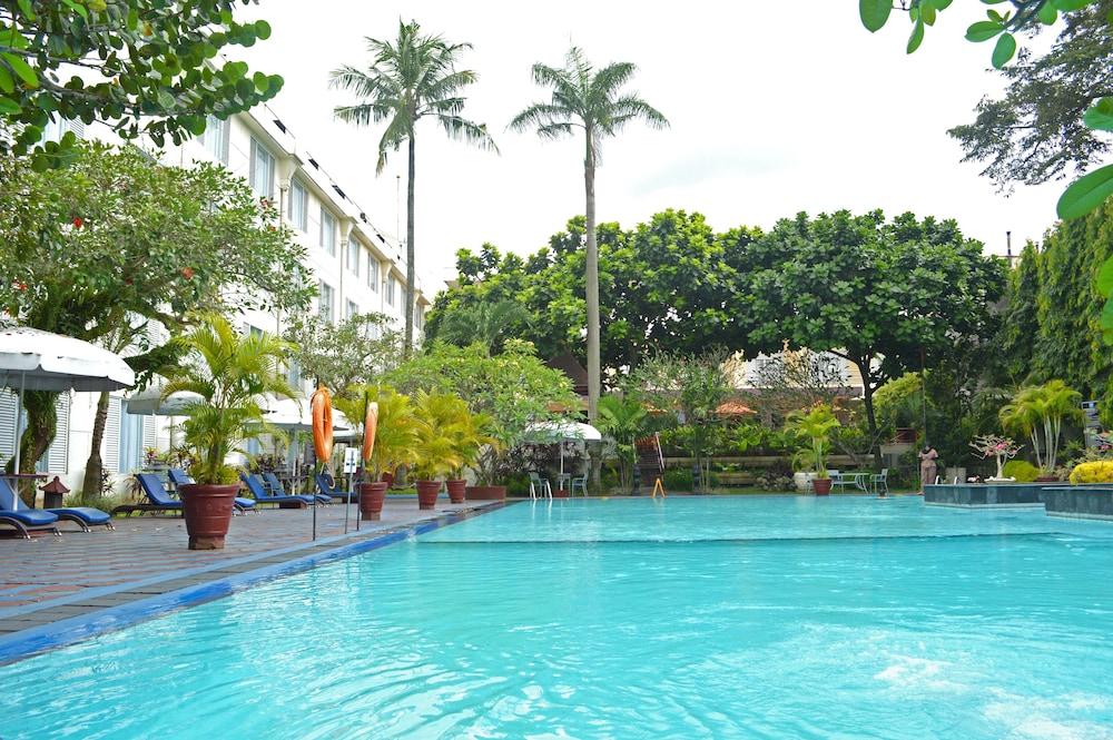 NEW SAPHIR HOTEL YOGYAKARTA 14484 — 6
