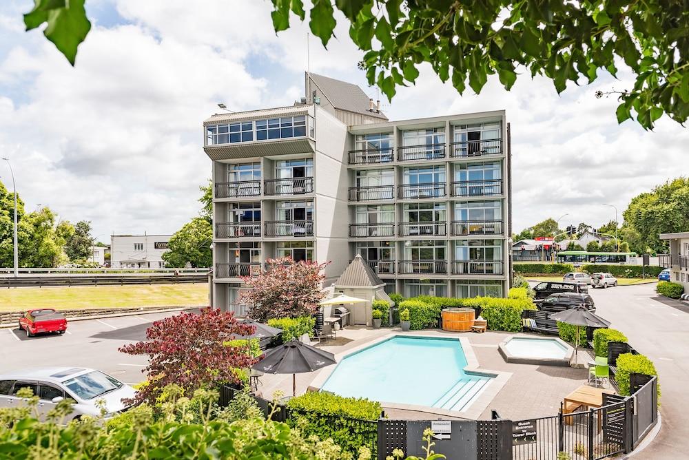 Heartland Ambassador Hotel Hamilton — 5