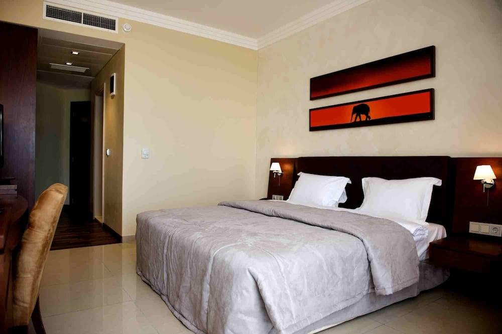 The Avenue Suites 1142338 — 5