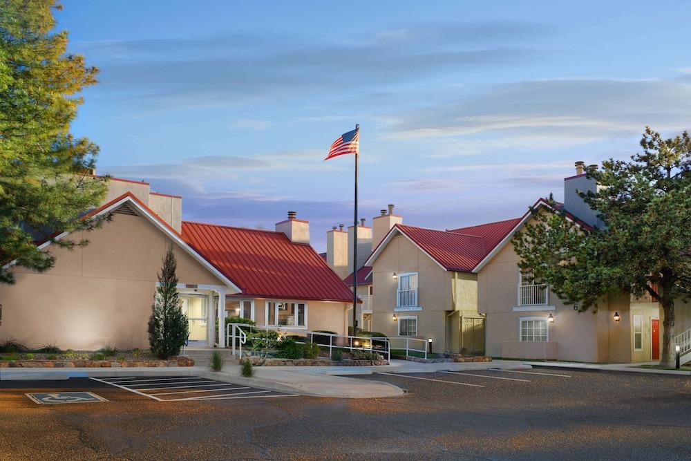 Sonesta ES Suites Albuquerque — 4