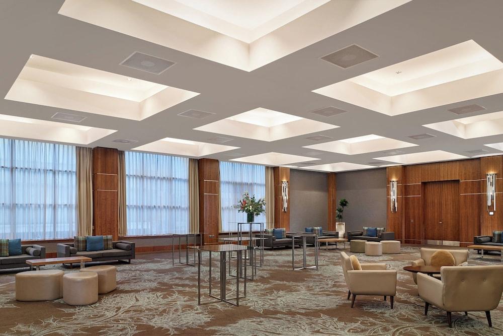 SHERATON GRAND HOTEL AND SPA — 9