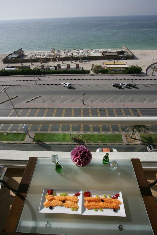 Ramada by Wyndham Beach Hotel Ajman — 3