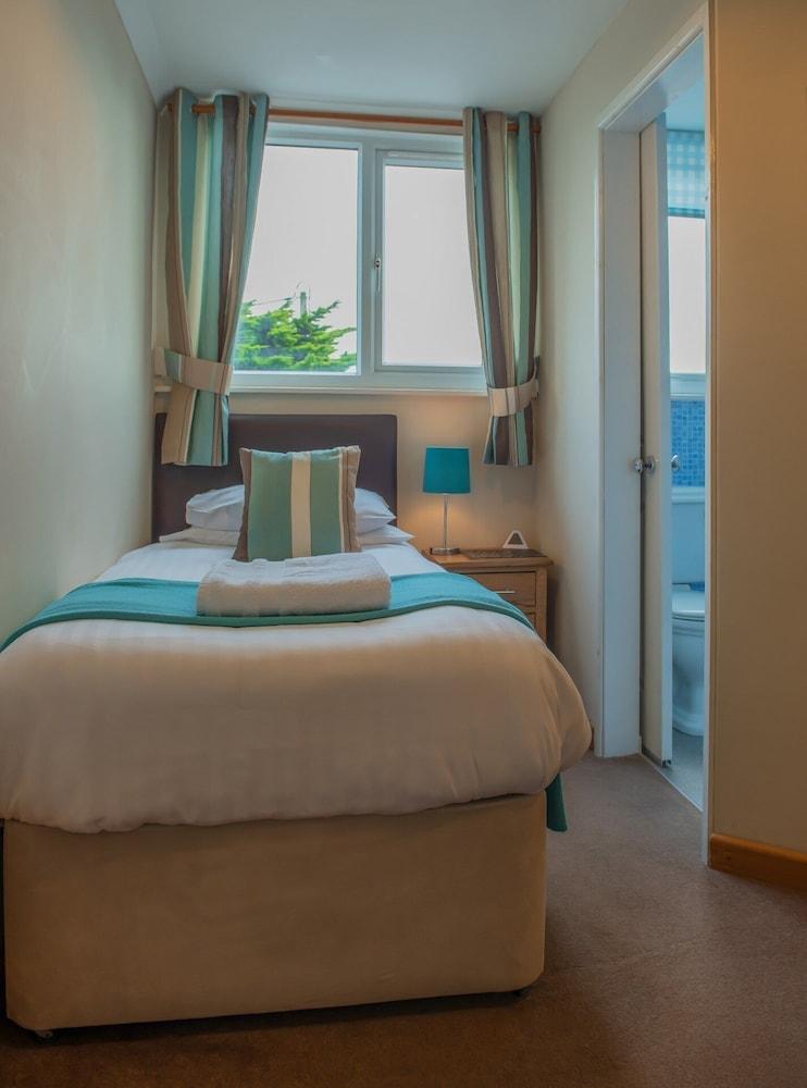 Trevarrian Lodge — 10
