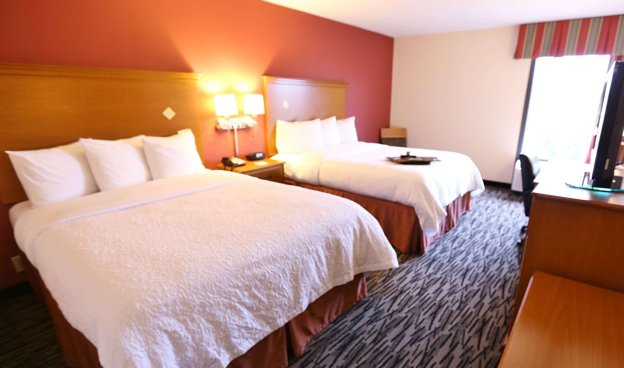 Hampton Inn Aiken — 8