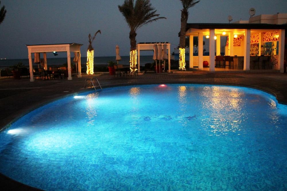 Acacias Hotel — 2