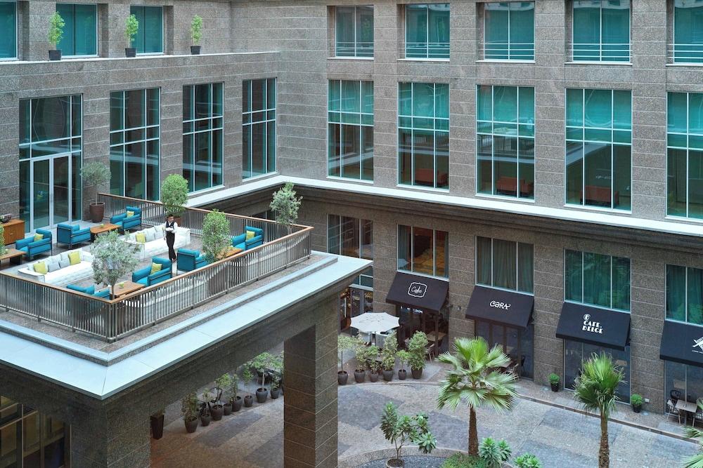 The Ritz Carlton Dubai International Financial Centre — 9
