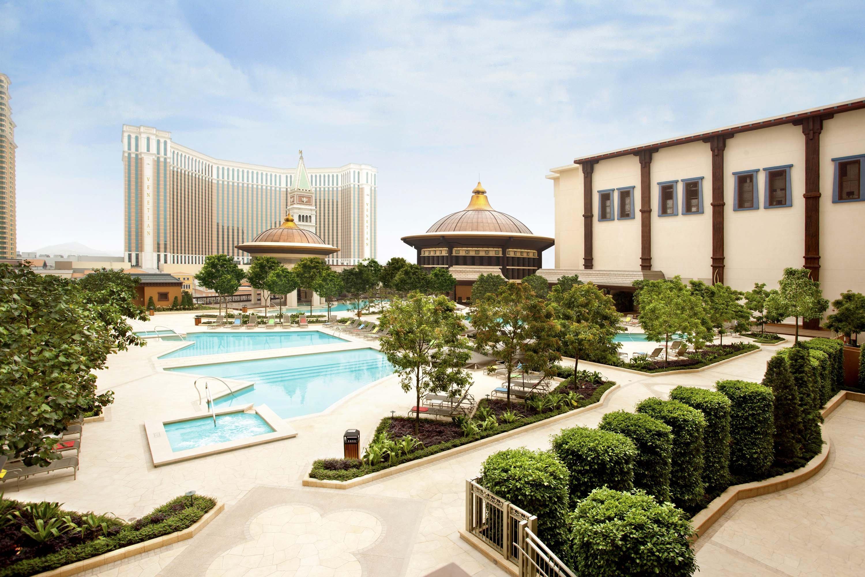 The Londoner Hotel (ex Holiday Inn Macao Cotai Central) 868935 — 1