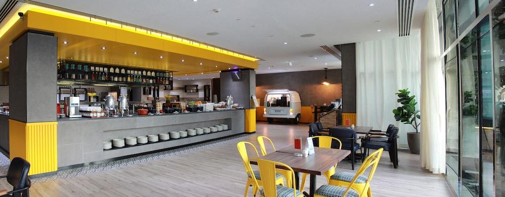 Hyatt Place Dubai Al Rigga — 7