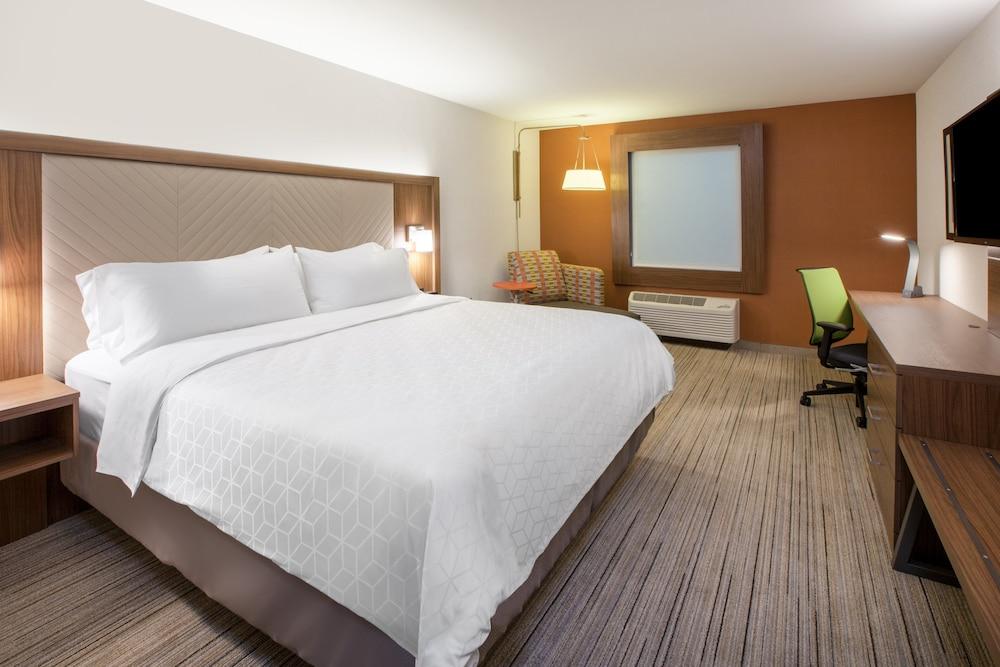 Holiday Inn Express Newark Airport – Elizabeth — 10