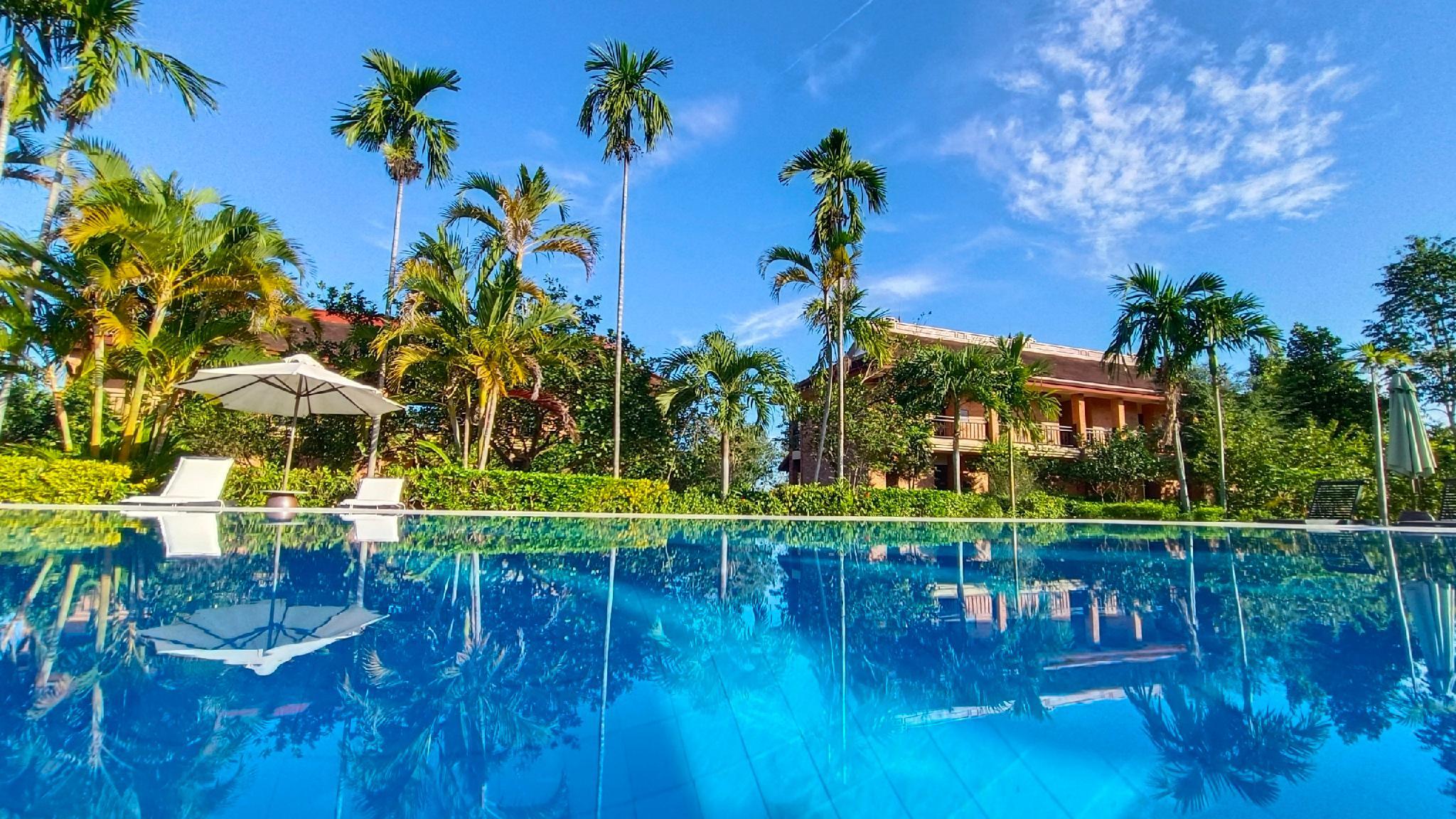 Hue Riverside Boutique Resort — 3