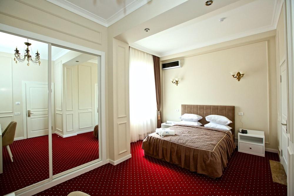 Miraj Hotel — 7