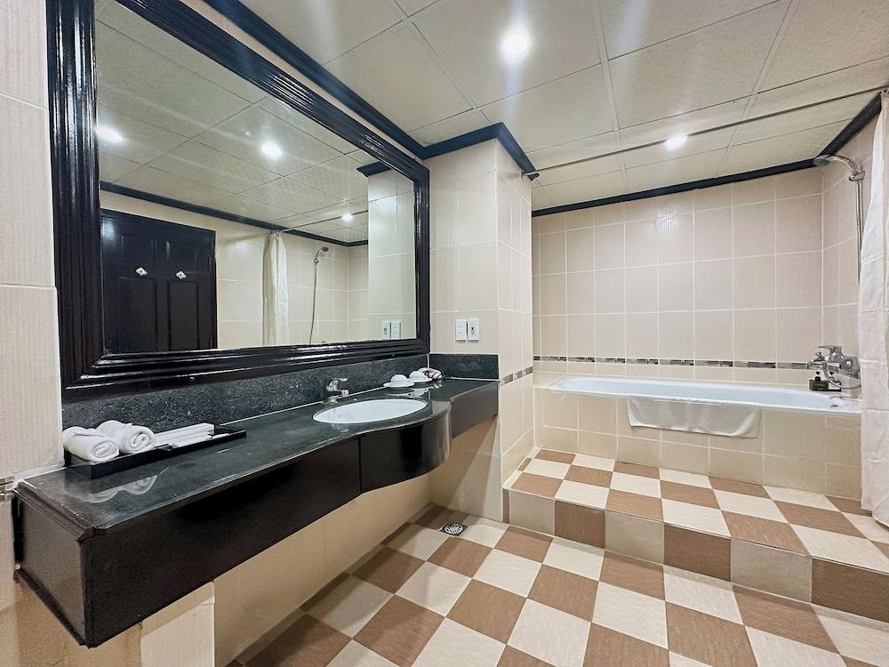 River Beach Resort and Residences — 2