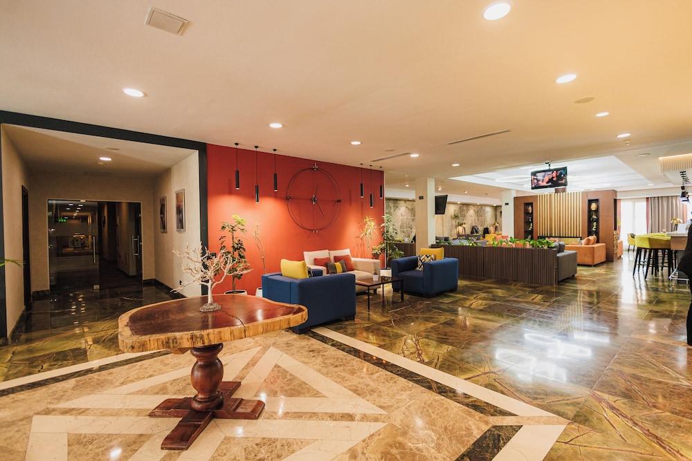 Comfort Hotel Astana — 10