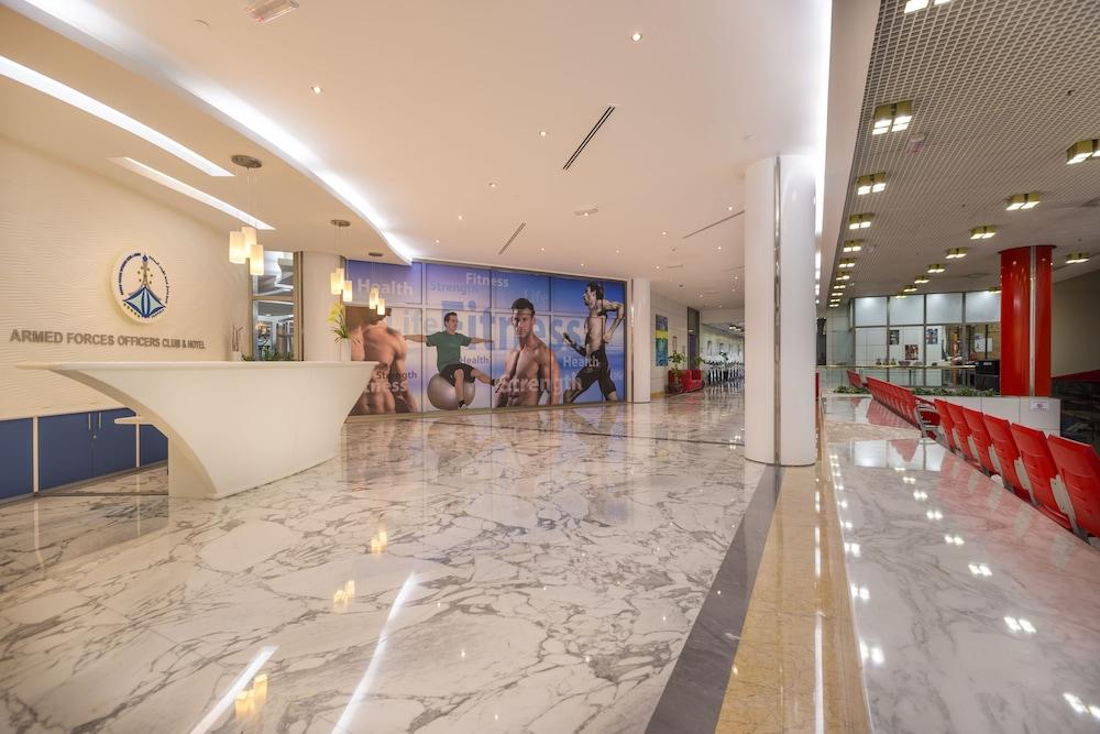 Erth Abu Dhabi — 9