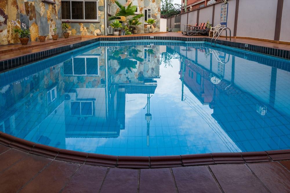 Midindi Hotel 1129888 — 3