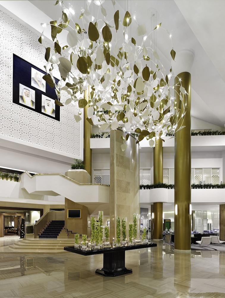 Le Meridien — 7