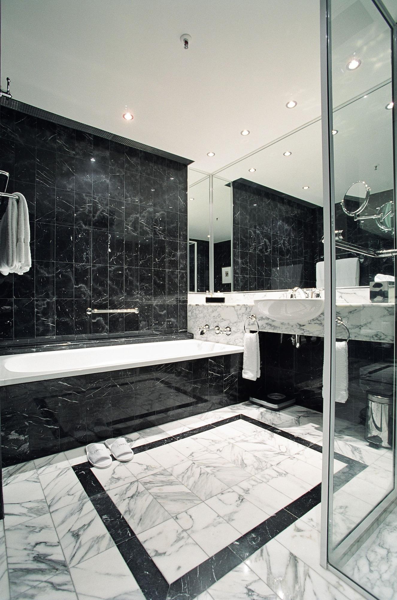 GRAND HYATT MELBOURNE — 9