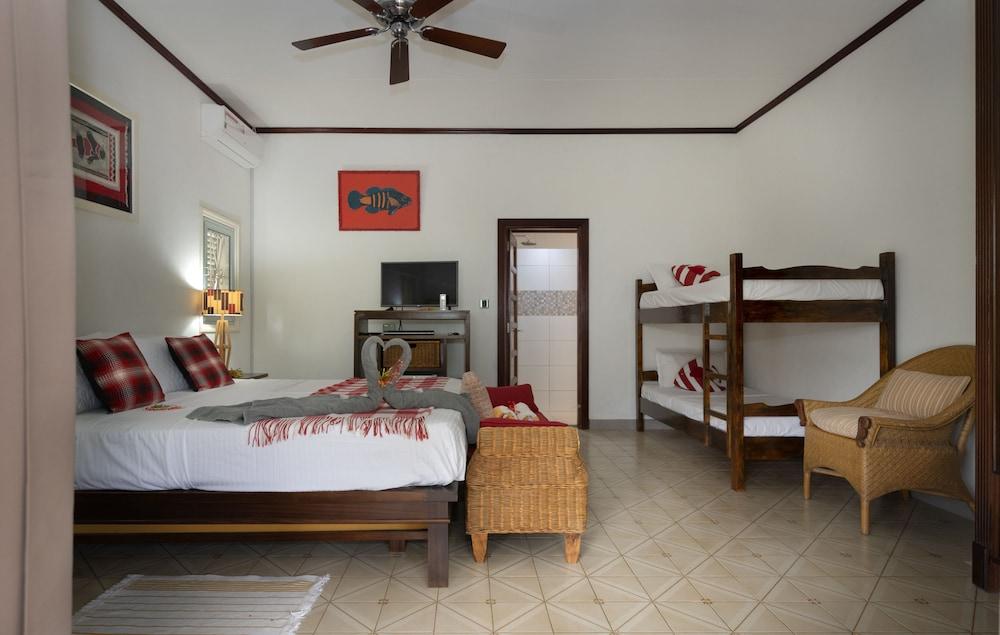 Auberge Chez Plume — 8