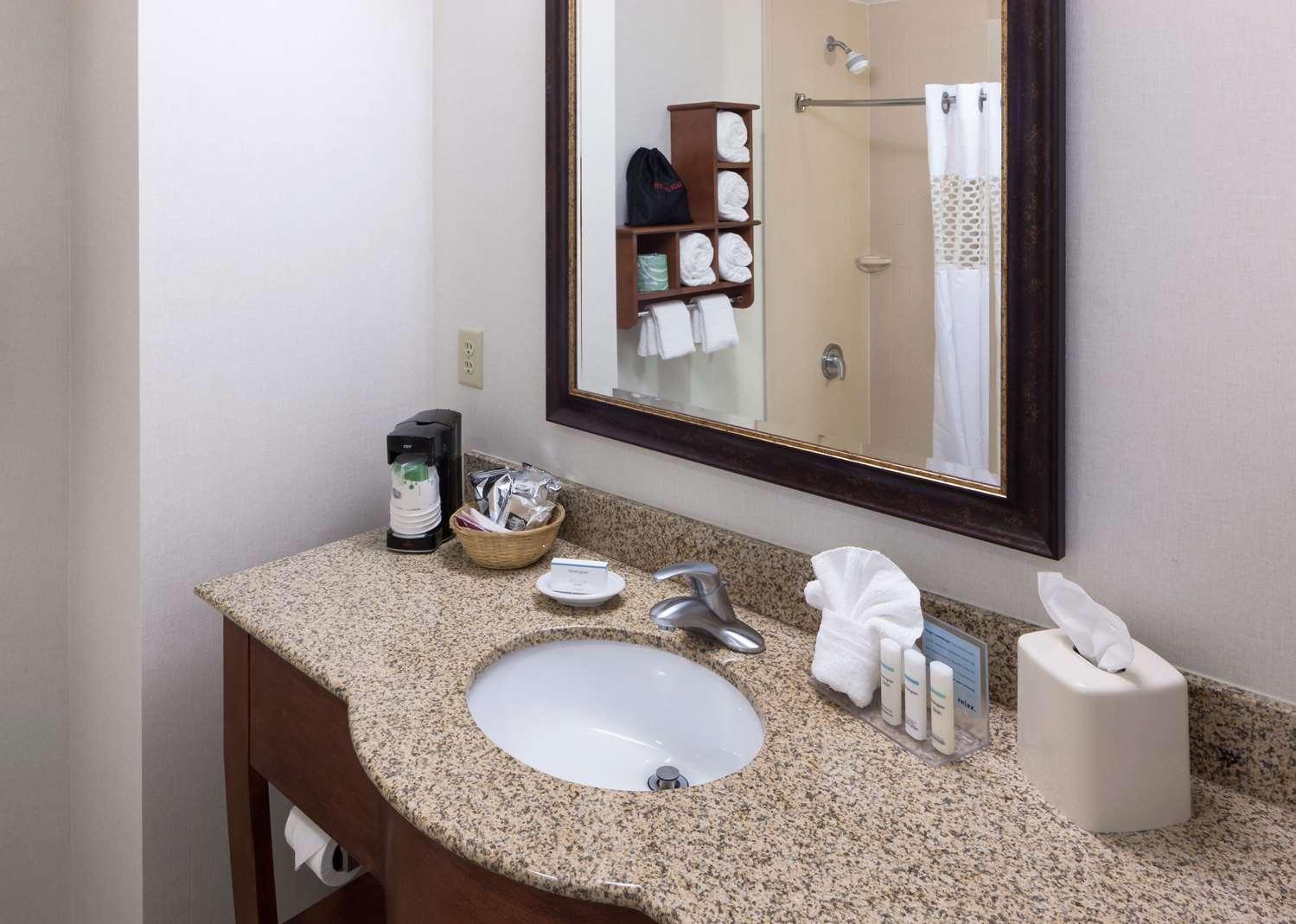 Hampton Inn & Suites Colorado Springs/I-25 South — 2