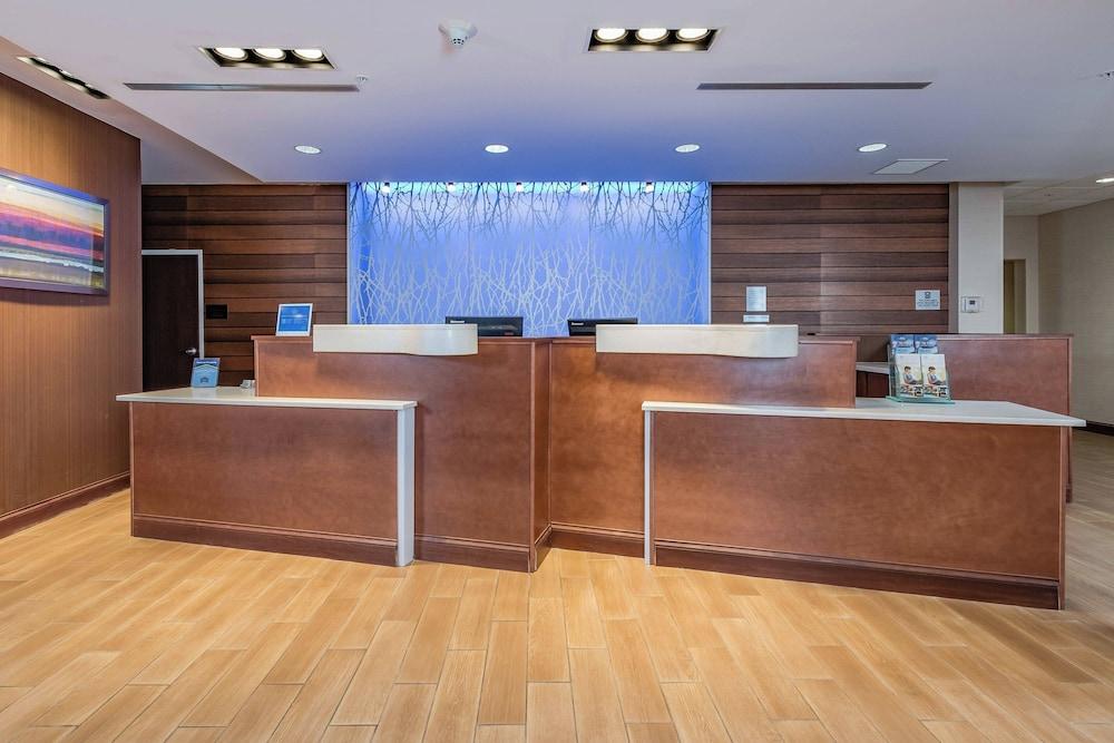 FAIRFIELD INN AND SUITES BY MARRIOTT ELKHART — 2