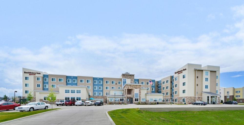 RESIDENCE INN CHAMPAIGN — 3