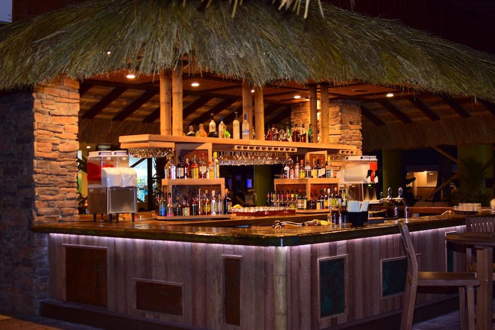 Coconut Bay Beach Resort and Spa — 9