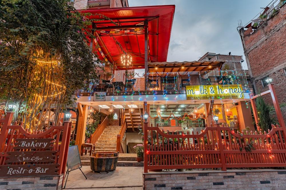 Hotel Manang — 2