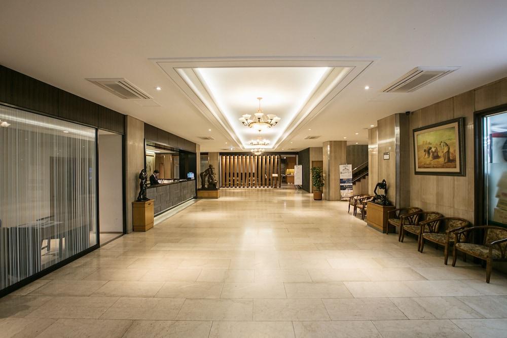 Busan Tourist Hotel — 9