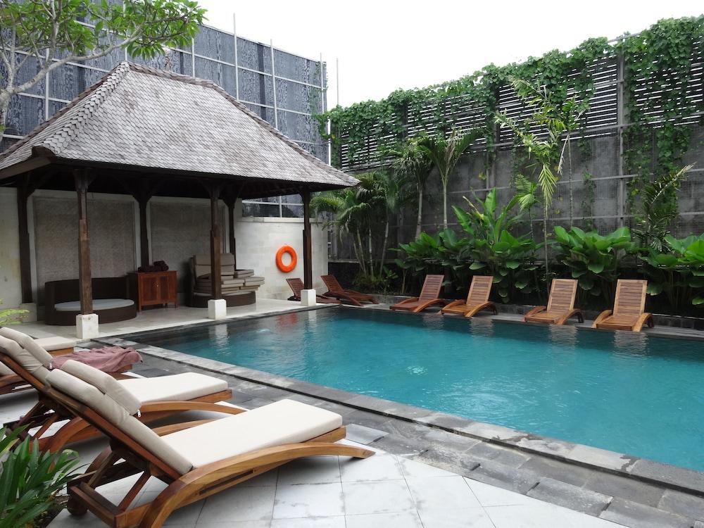 THE UBUD VILLAGE HOTEL AT MONKEY FOREST 62934