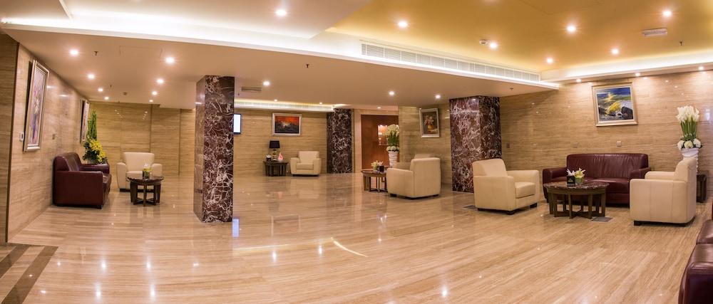 Rayan Hotel Sharjah — 7