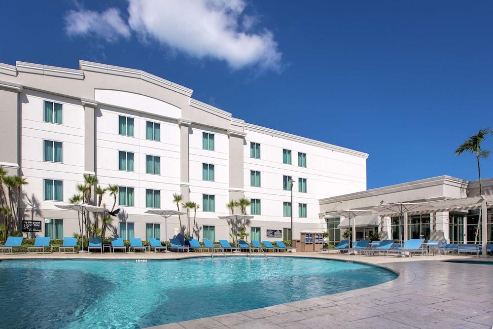 Hampton Inn & Suites San Juan — 4