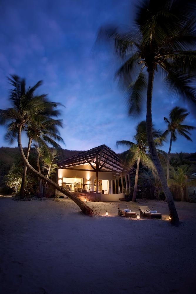 TADRAI ISLAND RESORT 1134638