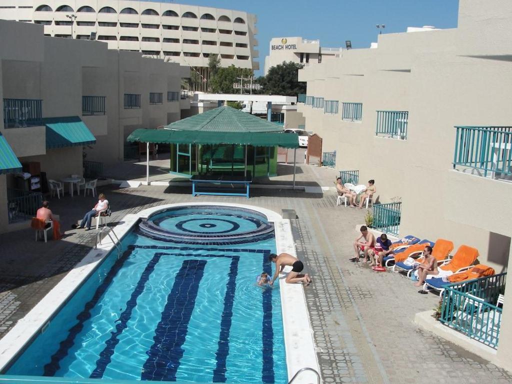 Summer Land Hotel — 4
