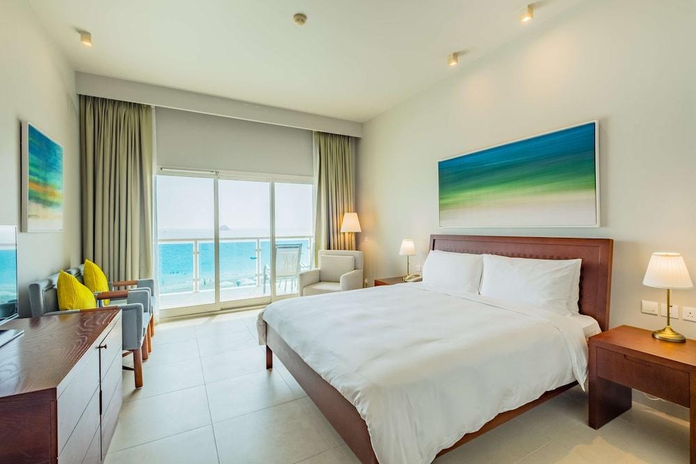 Radisson Blu Resort, Fujairah — 8