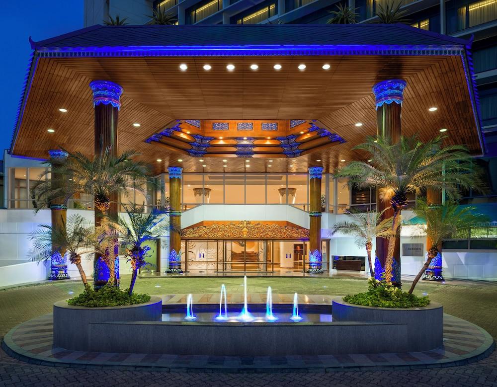 LE MERIDIEN JAKARTA — 3