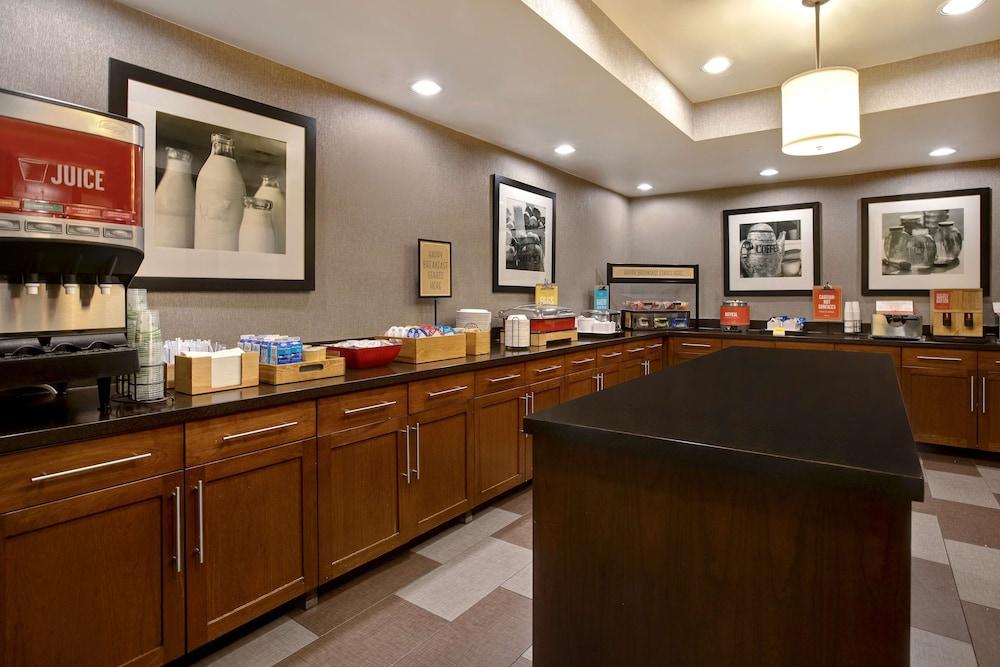 Hampton Inn Ft. Wayne-Southwest — 7
