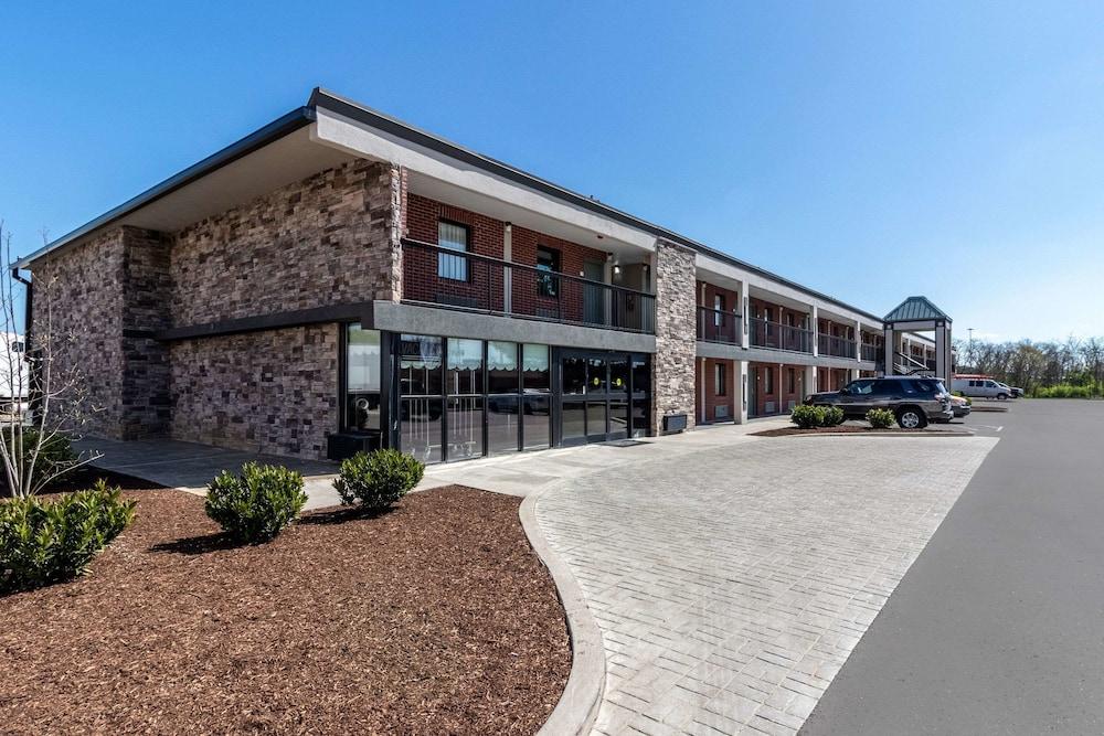 Quality Inn Franklin - Cool Springs Area — 2