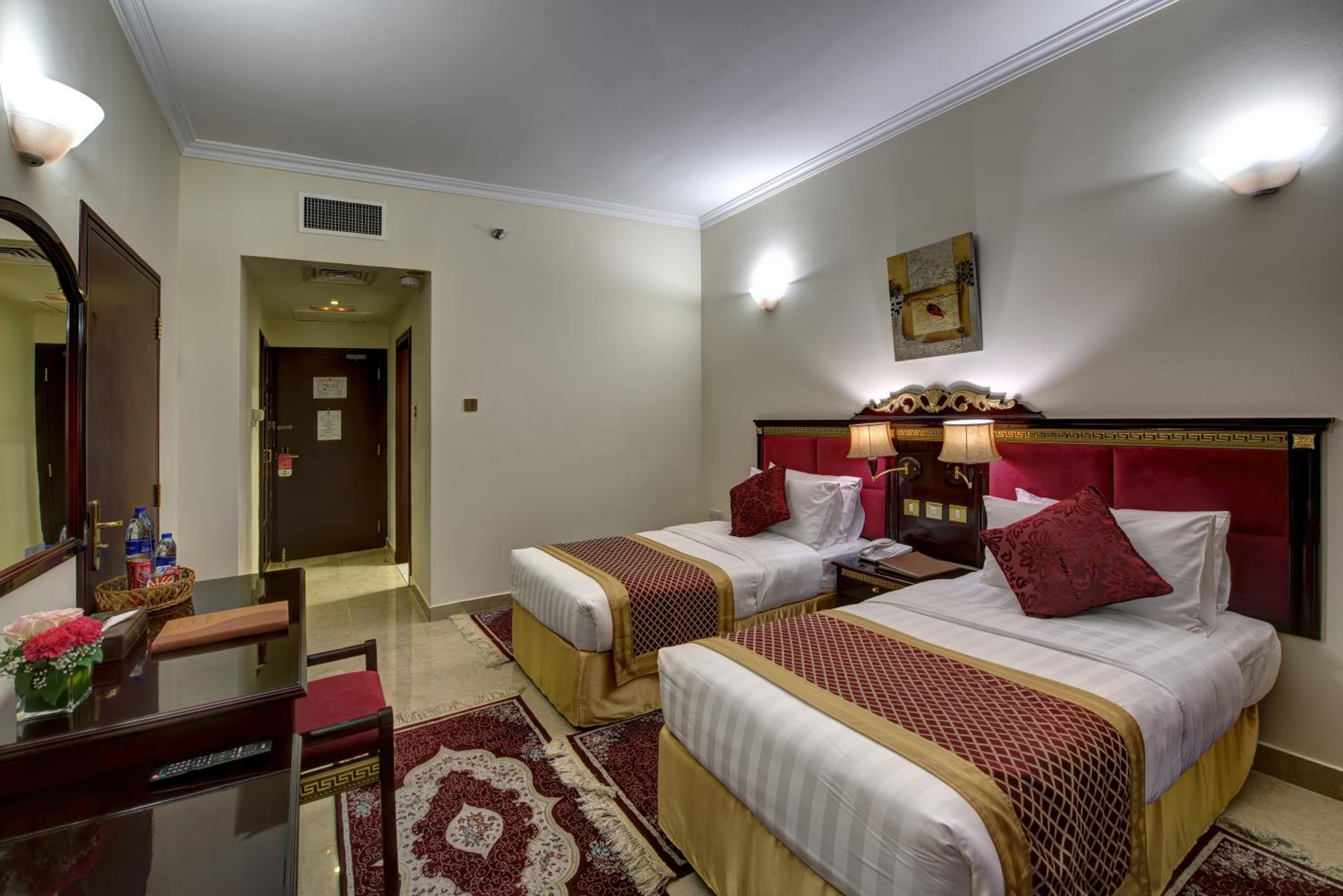 COMFORT INN HOTEL — 9