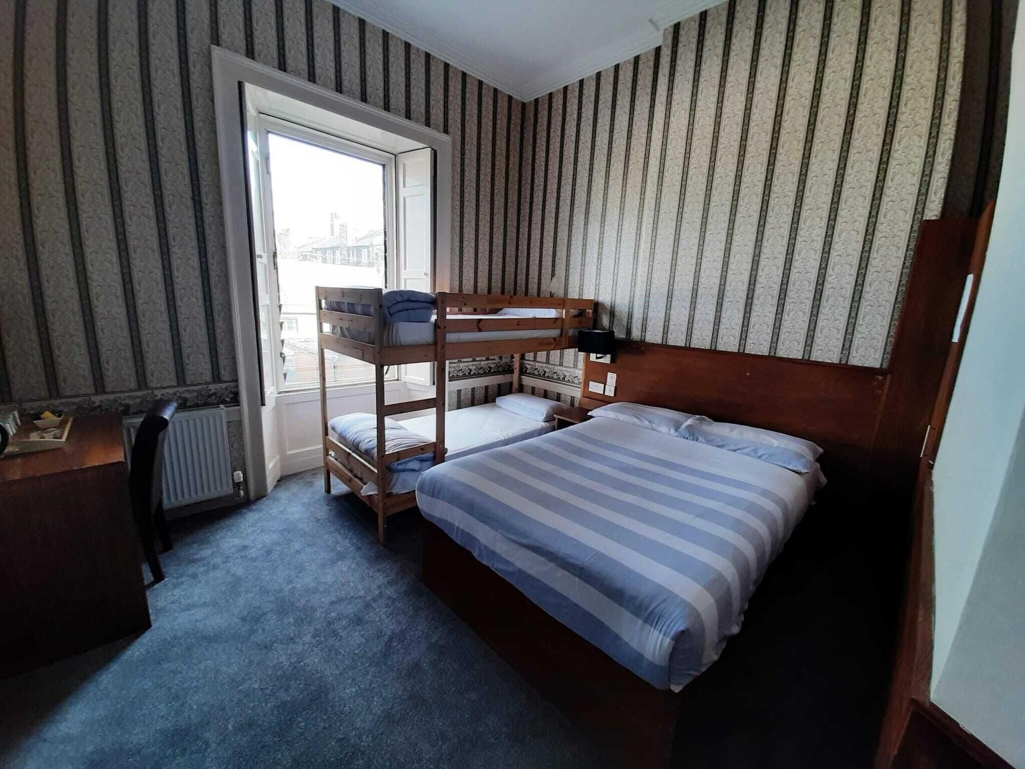 Adelphi Edinburgh Hotel — 6