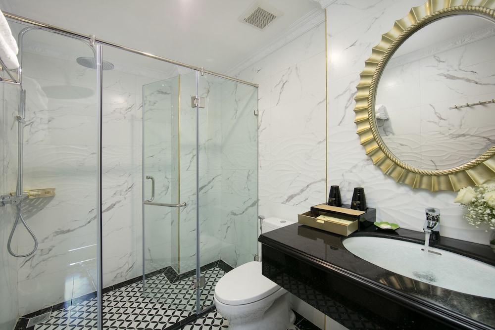 Royal Holiday Hanoi Hotel — 7