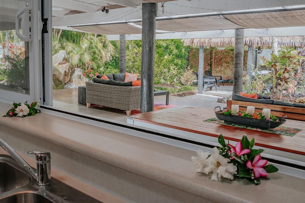 LAGOON BREEZE VILLAS(Formerly Lagoon Lodges) — 8