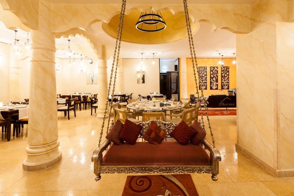 Holiday Inn Dubai Al Barsha — 9