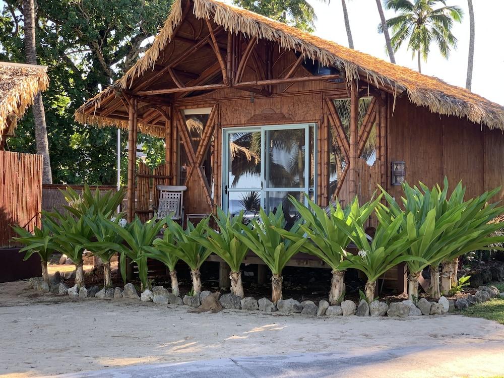 MAGIC REEF BUNGALOWS — 6