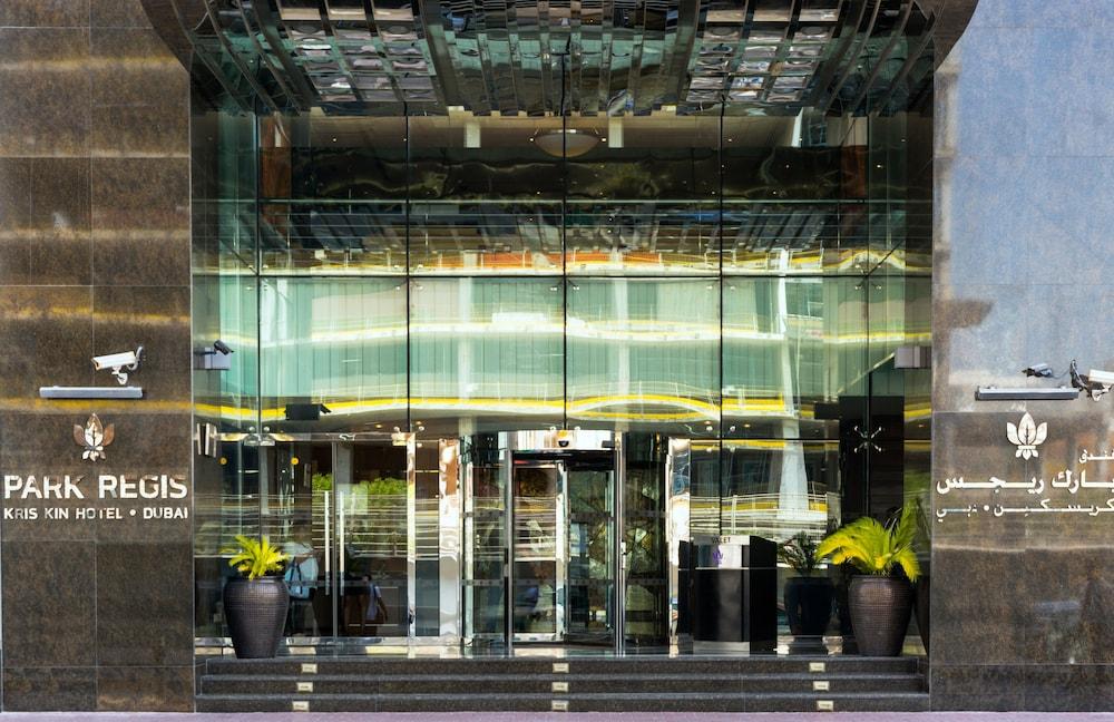 Park Regis Kris Kin Hotel — 4