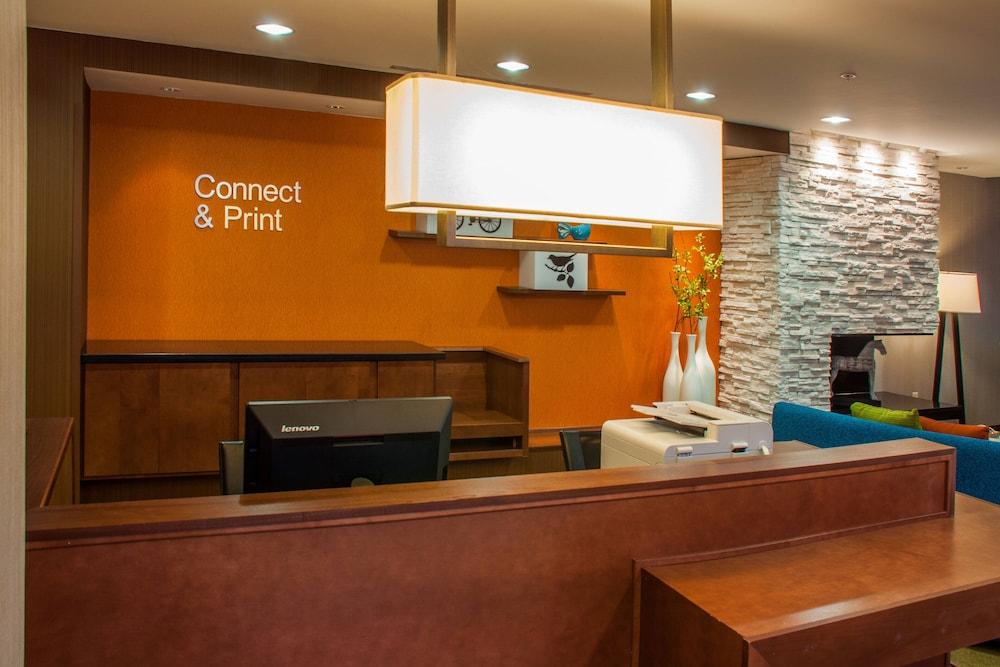 FAIRFIELD INN AND SUITES BY MARRIOTT ELKHART — 6